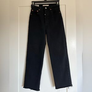 Levi’s black rib cage straight ankle jeans size 24